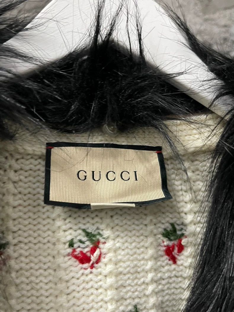Gucci Gucci Strawberry Wool Cardigan with Removable Collar Size L / US 10 / IT 46 - 6 Thumbnail