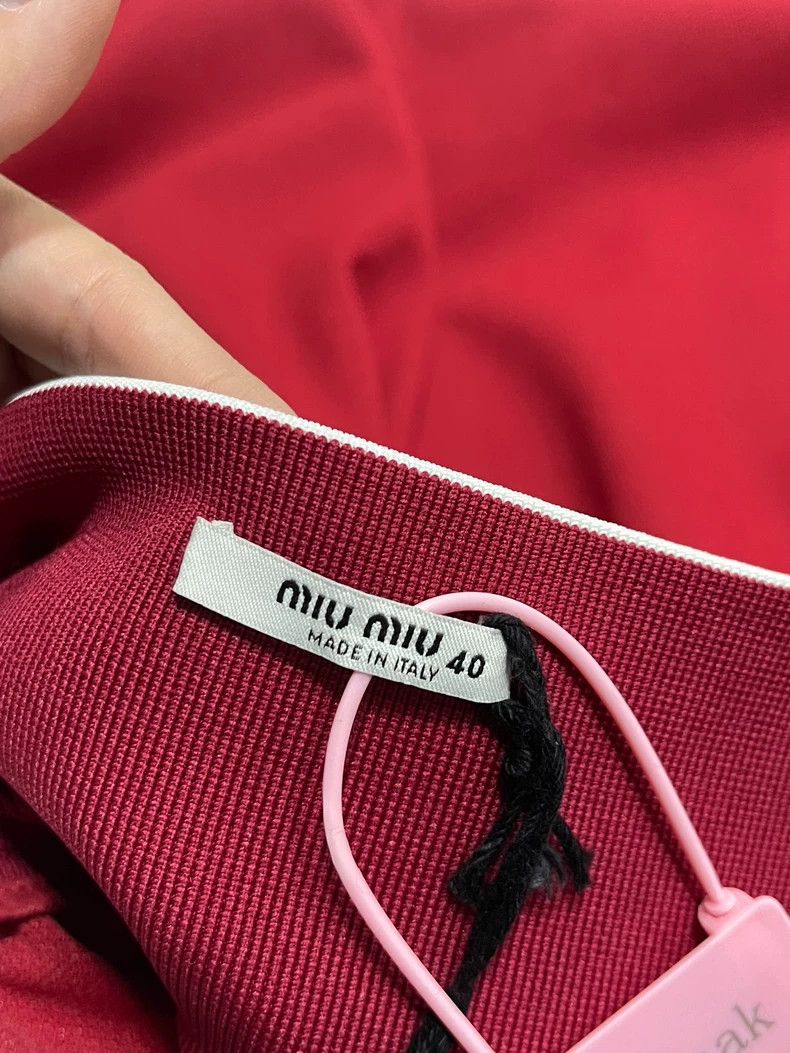 Prada Miumiu Red Skirt with White Stripes Size 40" / US 18 - 5 Thumbnail