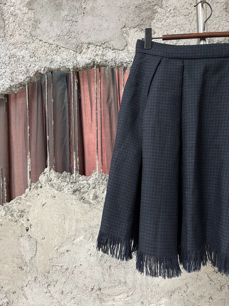 Dior Dior Short Skirt with Fringe Trim Size 36" / US 14 / IT 50 - 3 Thumbnail