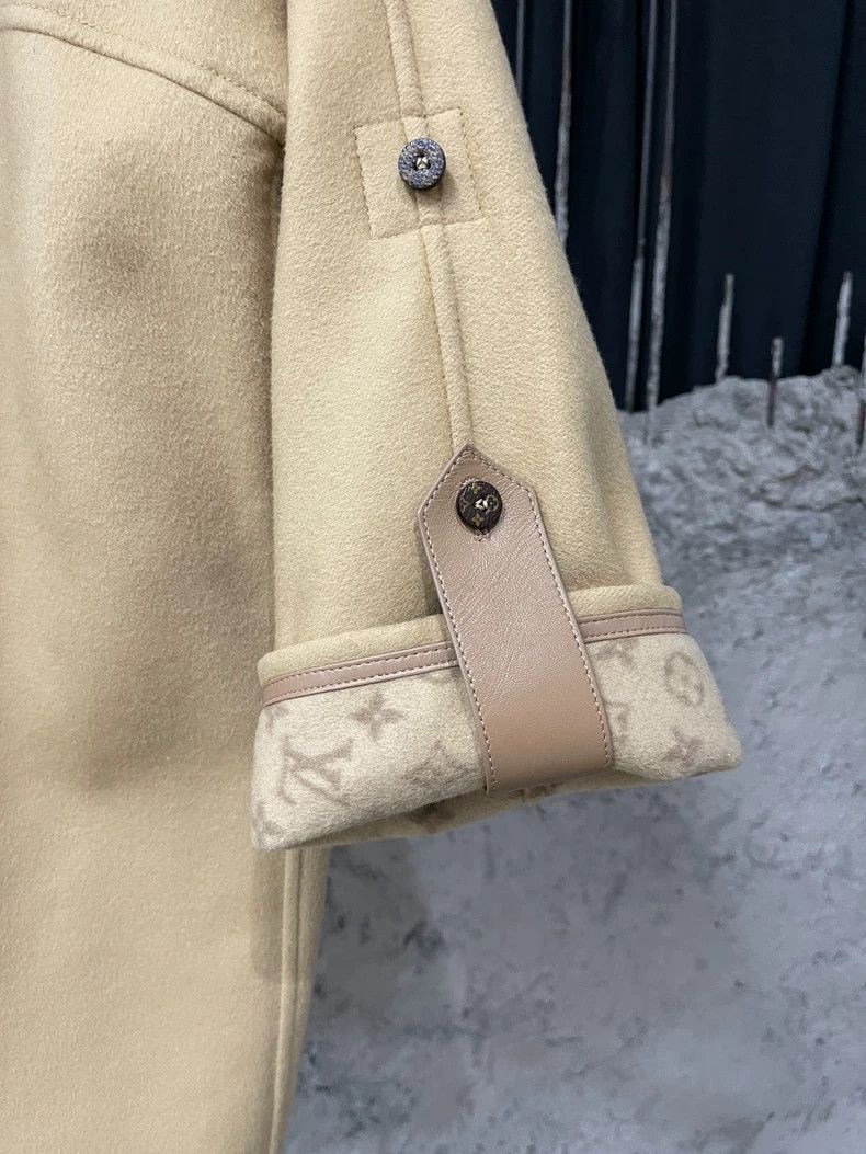 Louis Vuitton Louis Vuitton Wool Coat in New Condition Size XS / US 0-2 / IT 36-38 - 4 Thumbnail
