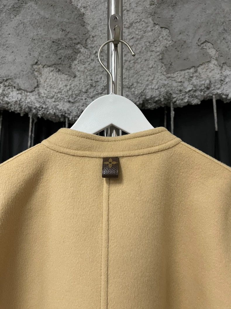 Louis Vuitton Louis Vuitton Wool Coat in New Condition Size XS / US 0-2 / IT 36-38 - 3 Thumbnail