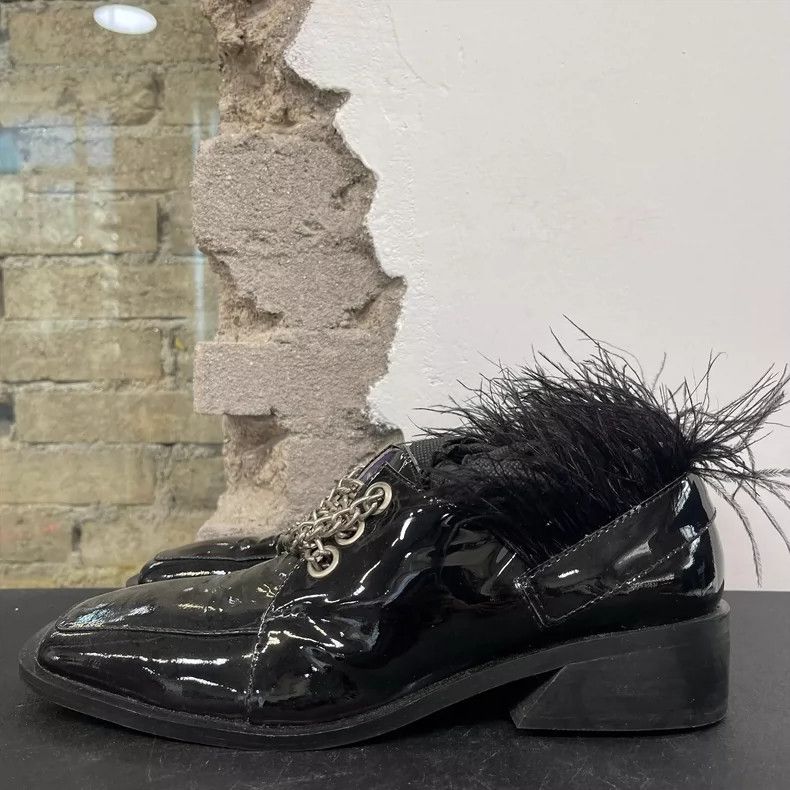 Dr. Martens Zarqua Chain Detail Black Leather Shoes Size US 6 / IT 36 - 2 Thumbnail