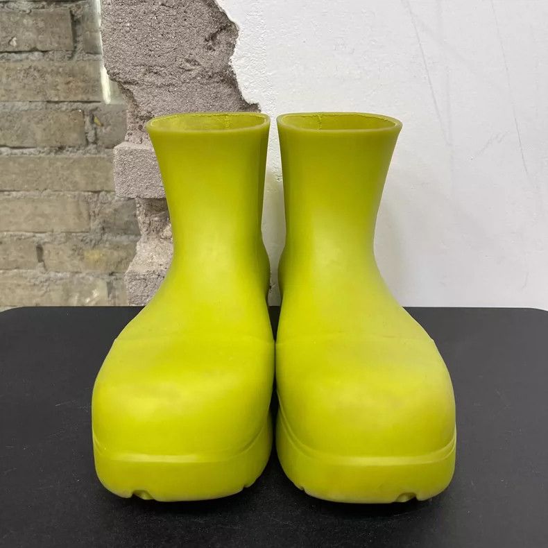 Bottega Veneta Bottega Veneta Yellow Rain Boots Size 35 Size US 5 / IT 35 - 6 Thumbnail