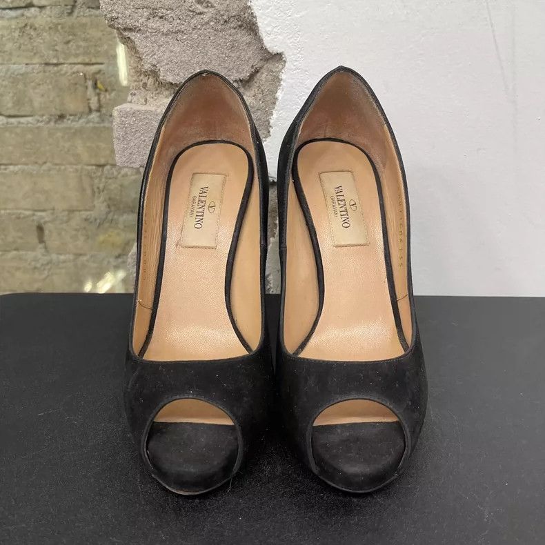 Valentino Valentino High Heels Size 35 Size US 5 / IT 35 - 6 Thumbnail