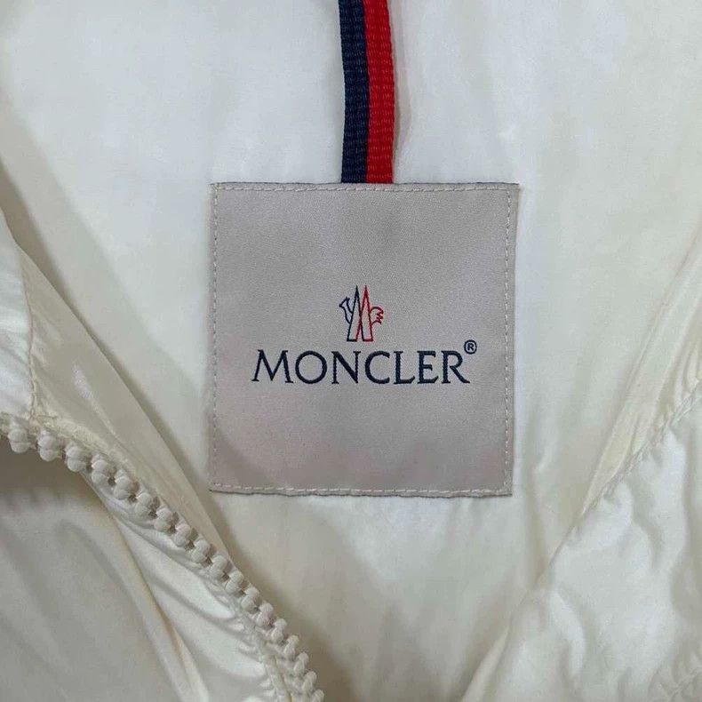 Moncler Long Puffer Coat with Fox Fur Hood Size L / US 10 / IT 46 - 4 Thumbnail