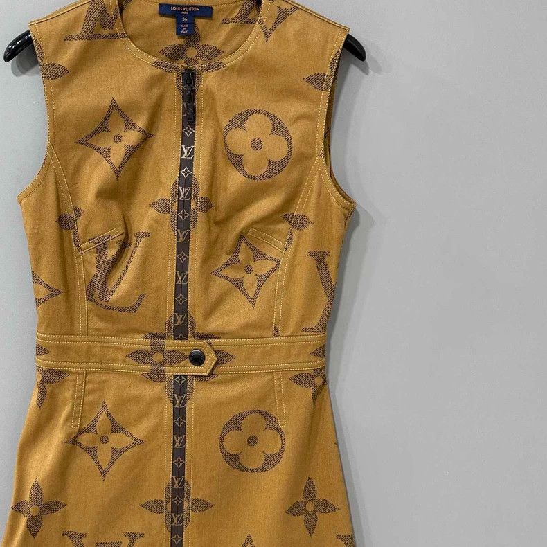 Louis Vuitton Louis Vuitton Logo Print Dress Size 36 | Grailed