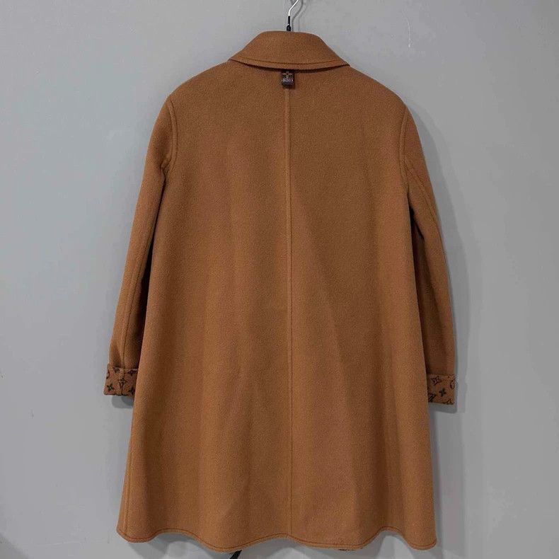 Louis Vuitton Brown Louis Vuitton Overcoat with Design Details Size M / US 6-8 / IT 42-44 - 3 Thumbnail