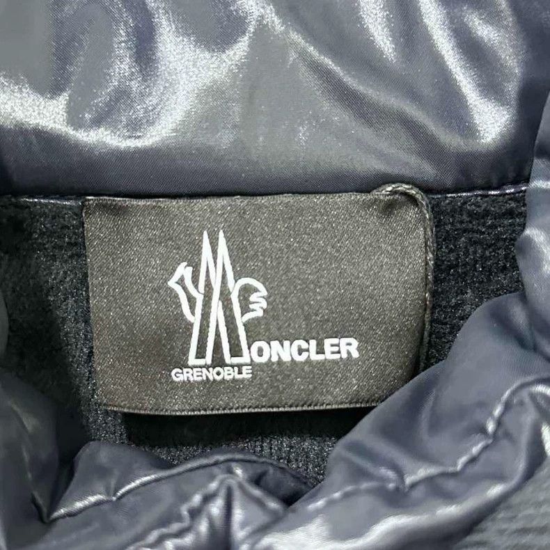 Moncler Moncler Logo Hoodie with Duck Down Neckline Size L / US 10 / IT 46 - 5 Thumbnail