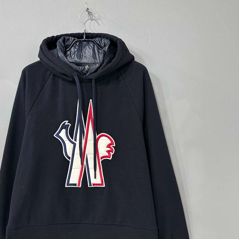 Moncler Moncler Logo Hoodie with Duck Down Neckline Size L / US 10 / IT 46 - 2 Thumbnail