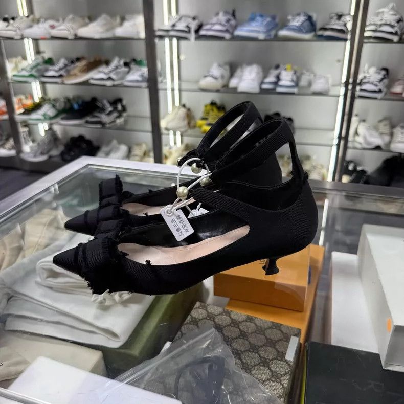 Dior DIOR Pearl High Heel Shoes Size 35 Size US 5 / IT 35 - 2 Thumbnail