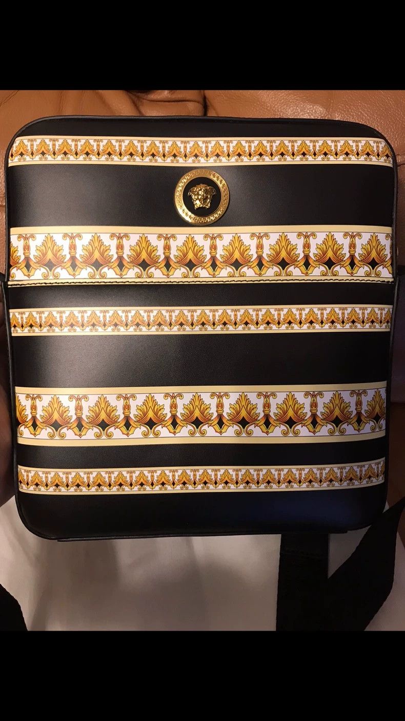 Versace Versace Shoulder Crossbody Bag in Black Size ONE SIZE - 3 Thumbnail