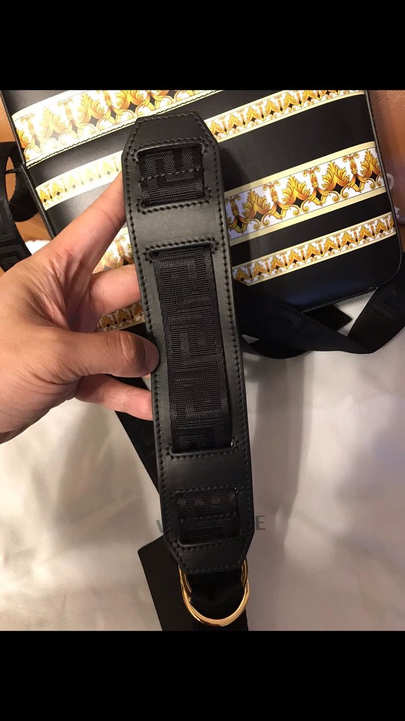 Versace Versace Shoulder Crossbody Bag in Black Size ONE SIZE - 2 Thumbnail
