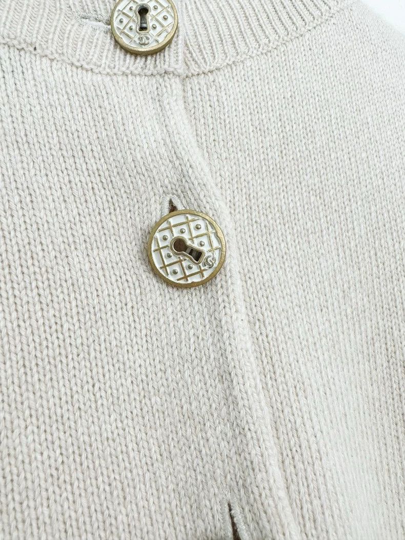 Chanel Chanel Cashmere Knitted Short Sleeve Sweater Size S / US 4 / IT 40 - 3 Thumbnail