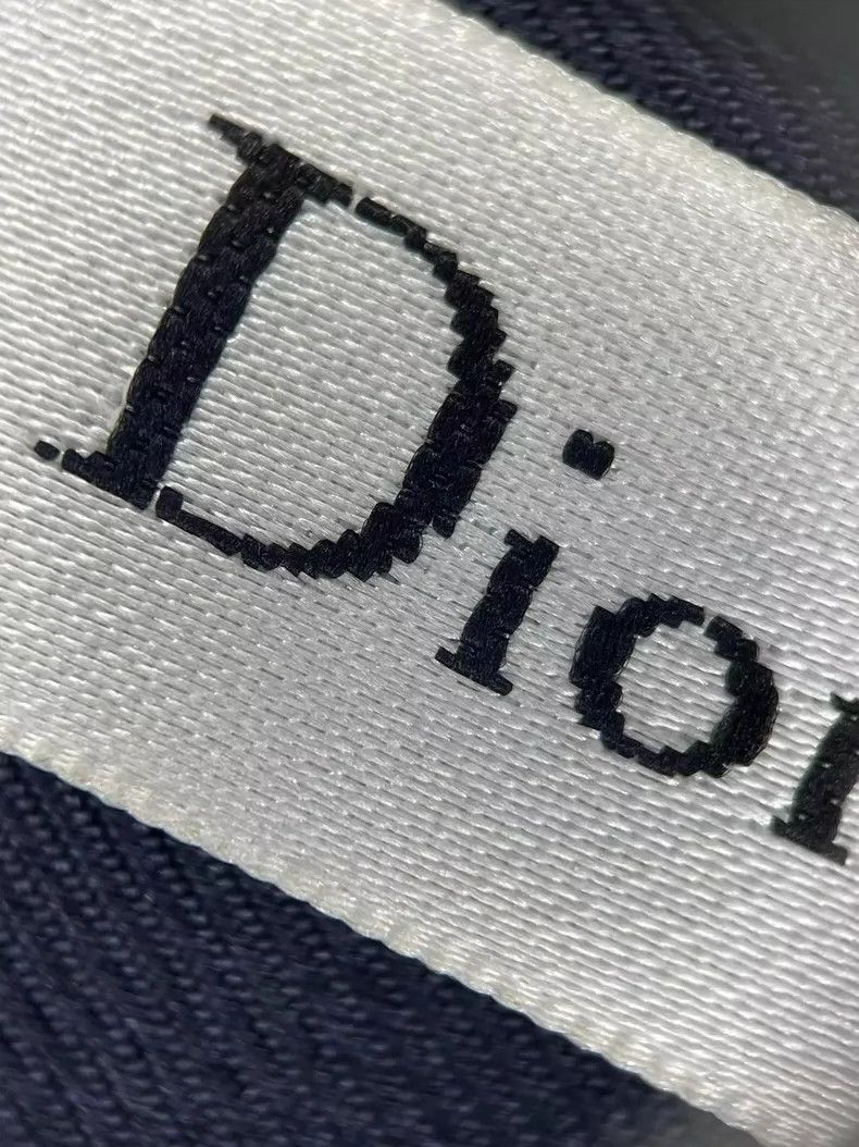 Dior Dior Silk Scarf in Excellent Condition Size ONE SIZE - 6 Thumbnail