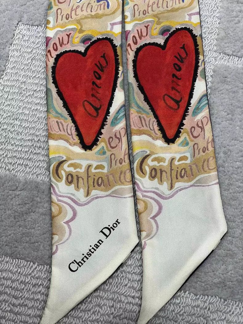 Dior Dior Letter Logo Heart Silk Scarf Size ONE SIZE - 5 Thumbnail