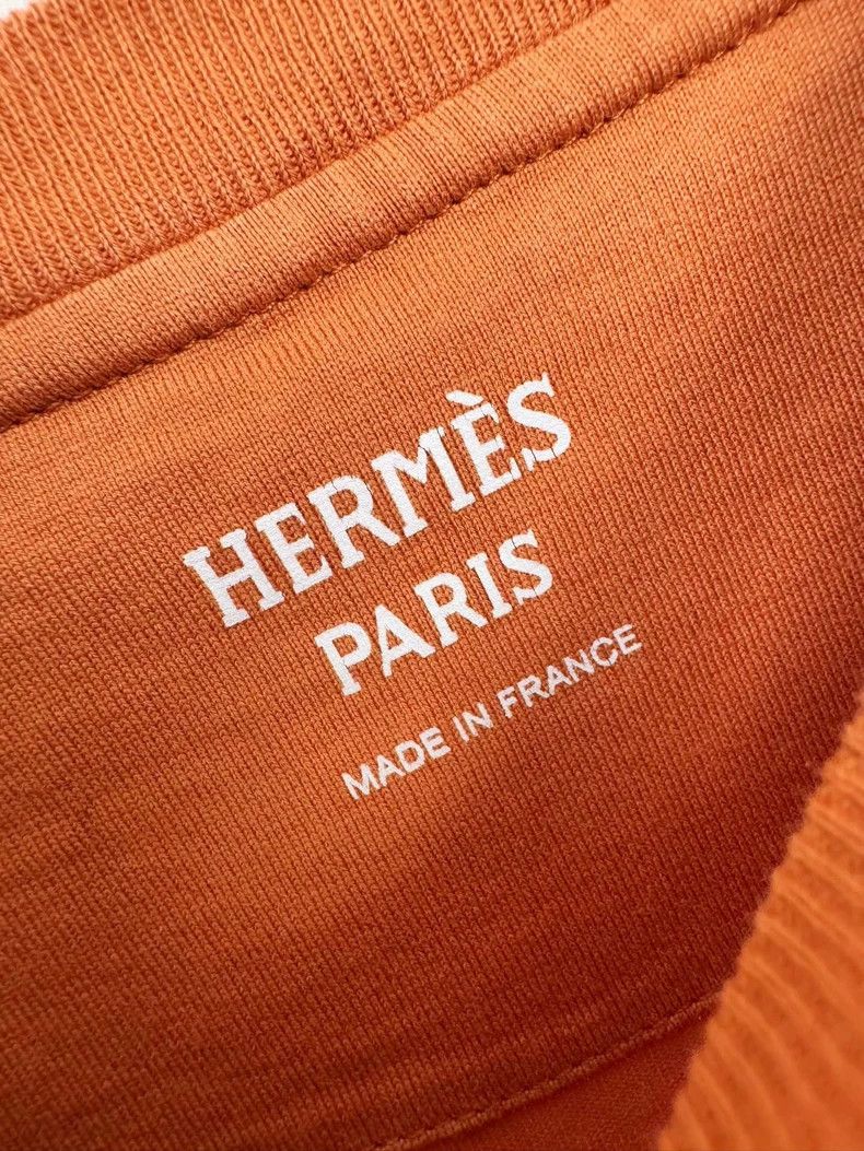 Hermes Hermes Orange T-Shirt with Pocket Size S / US 4 / IT 40 - 2 Thumbnail