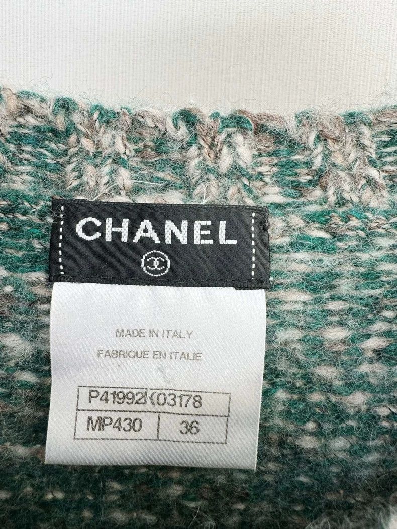 Chanel Chanel Sweater in Green and Beige Color Size S / US 4 / IT 40 - 2 Thumbnail
