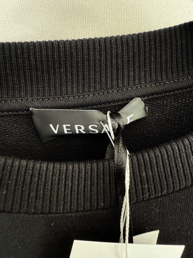 Versace Versace Black Sweatshirt with Tags Size L / US 10 / IT 46 - 2 Thumbnail