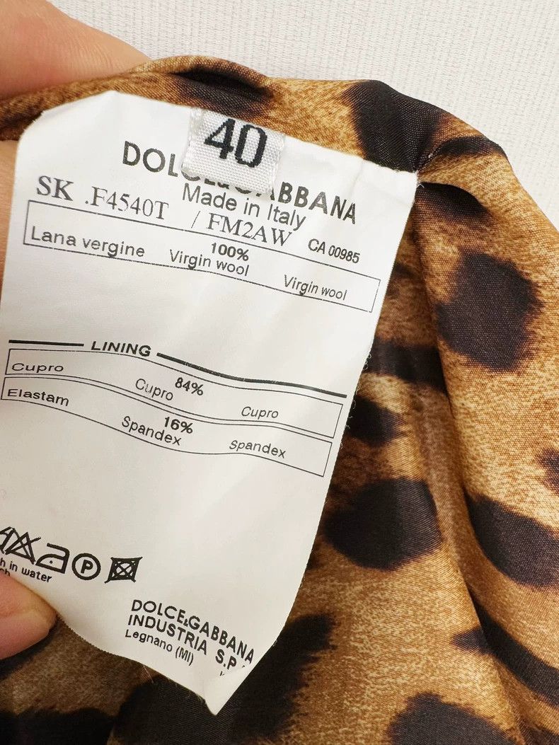 Dolce & Gabbana DG Wool Skirt with Gold Buttons Size 40" / US 18 - 5 Thumbnail