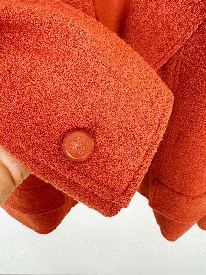 Chanel Chanel Orange Jacket in Excellent Condition Size M / US 6-8 / IT 42-44 - 4 Thumbnail