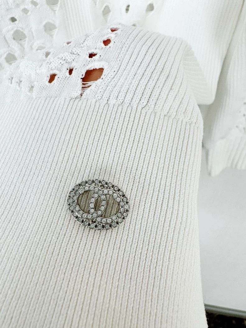 Chanel Chanel White Hollow Knit Sweater Top Size S / US 4 / IT 40 - 3 Thumbnail