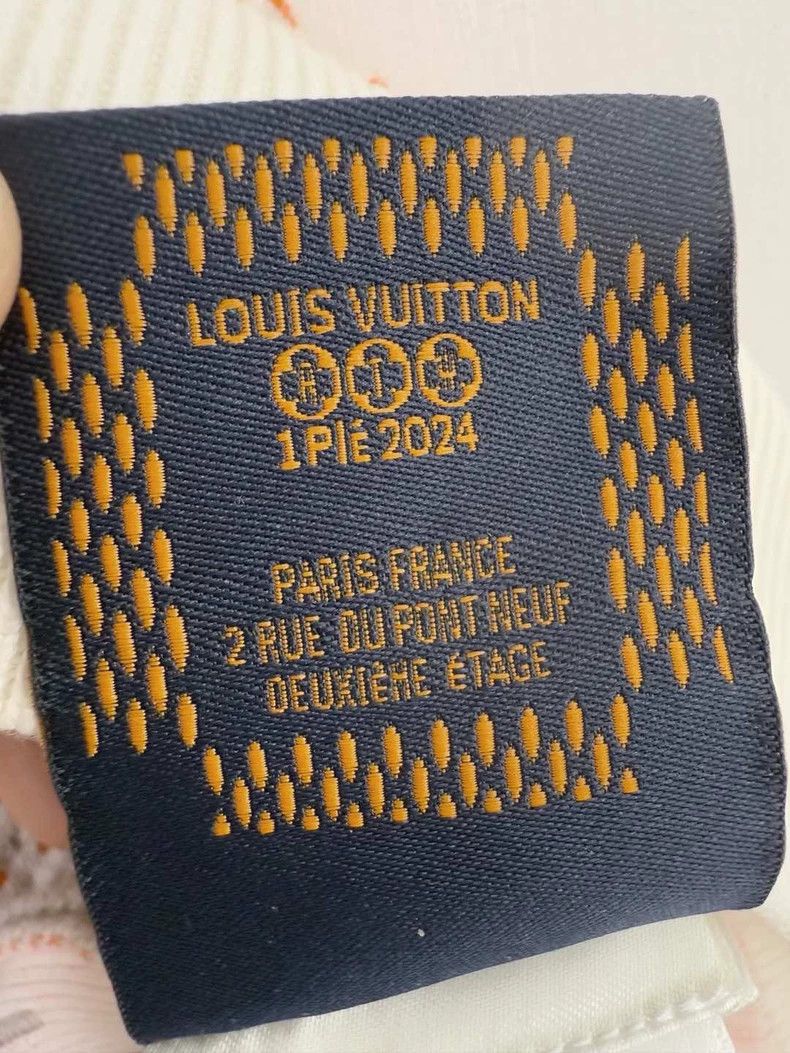 Louis Vuitton Louis Vuitton Orange Checkerboard Sweater Size XL / US 12-14 / IT 48-50 - 4 Thumbnail