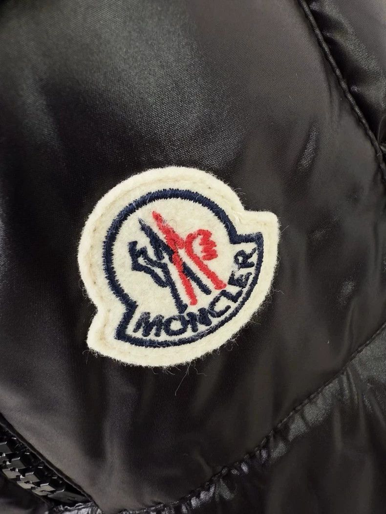 Moncler Moncler Puffer Jacket in Excellent Condition Size M / US 6-8 / IT 42-44 - 2 Thumbnail
