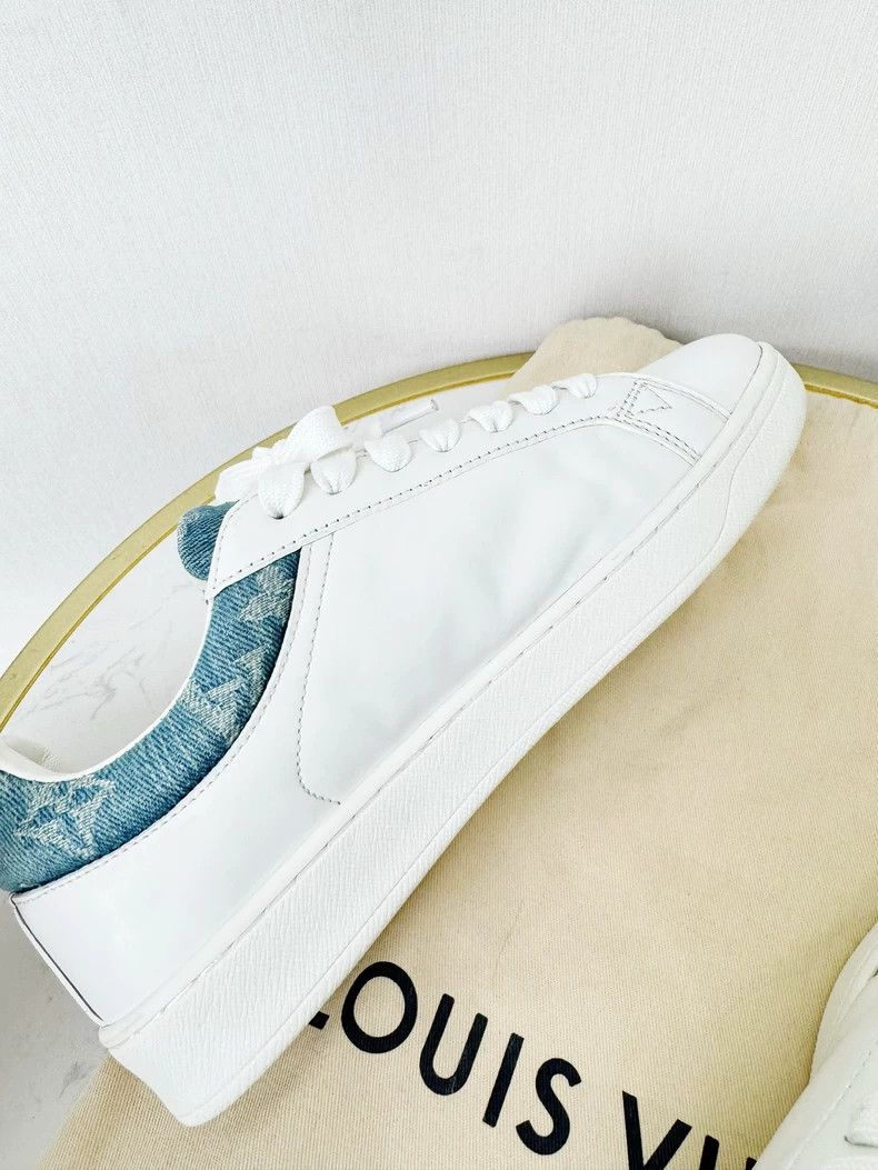 Louis Vuitton Louis Vuitton White Sneakers Size 36 Size US 6 / IT 36 - 2 Thumbnail