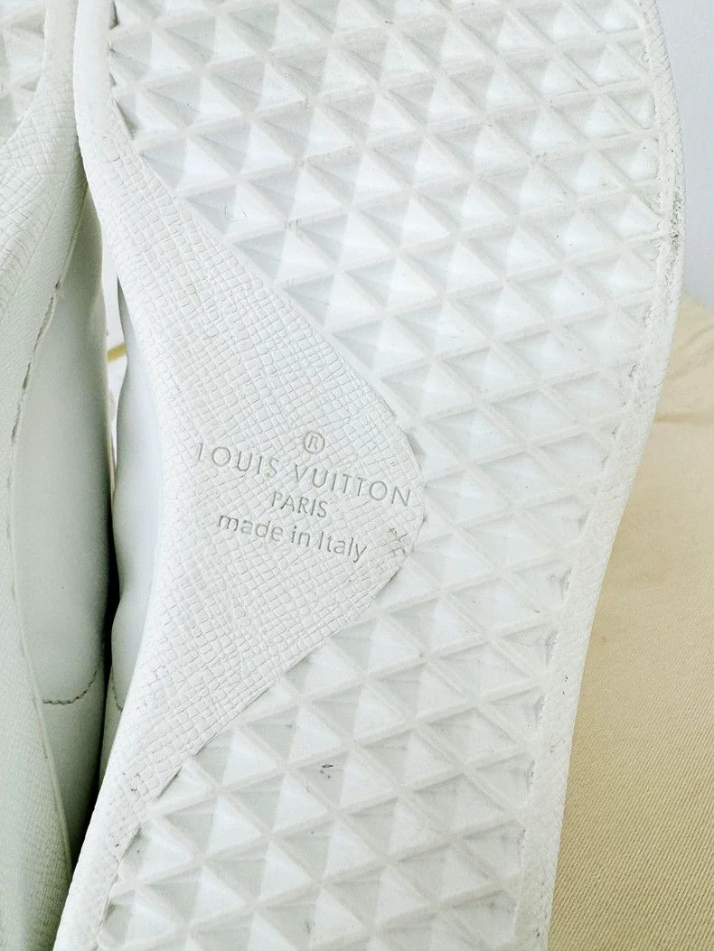 Louis Vuitton Louis Vuitton White Sneakers Size 36 Size US 6 / IT 36 - 7 Thumbnail