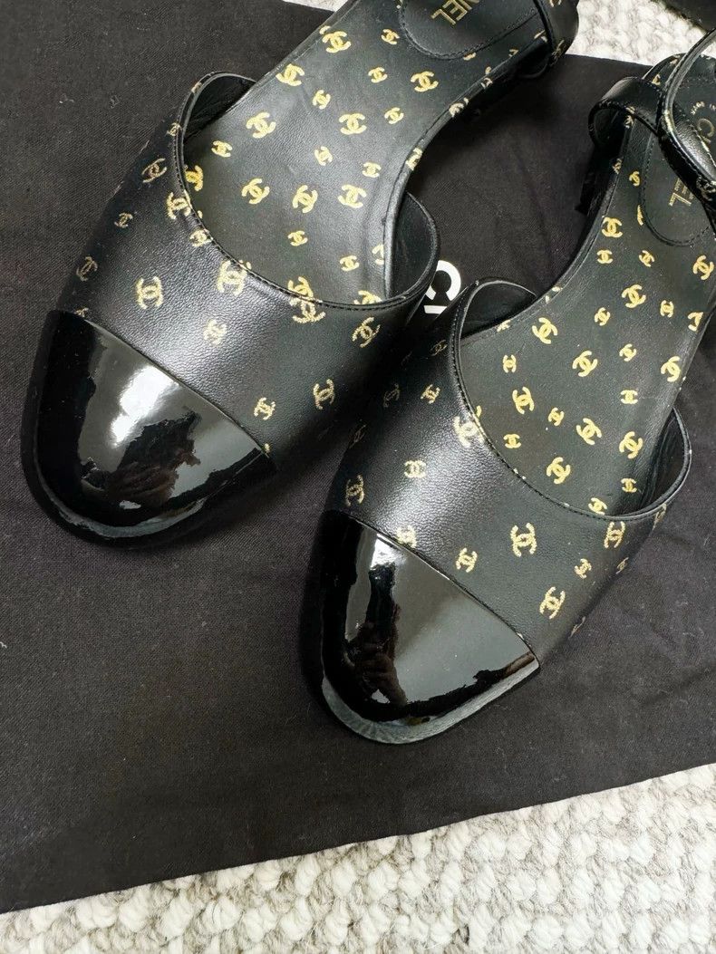 Chanel Chanel Black Mary Jane Flats Size 36 Size US 6 / IT 36 - 2 Thumbnail