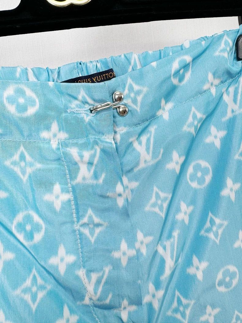 Louis Vuitton Louis Vuitton Blue Printed Track Pants Size 36" / US 14 / IT 50 - 2 Thumbnail