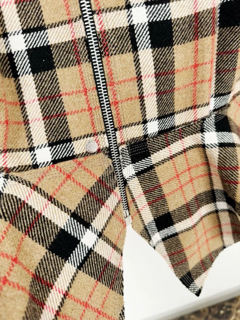 Loewe Loewe Plaid Jacket in Excellent Condition Size XS / US 0-2 / IT 36-38 - 4 Thumbnail