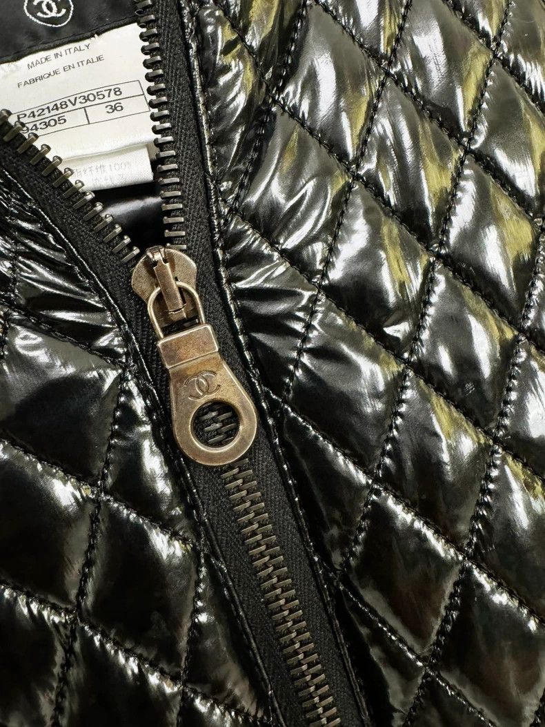 Chanel Chanel Black Patent Leather Jacket Size 36 Size S / US 4 / IT 40 - 2 Thumbnail