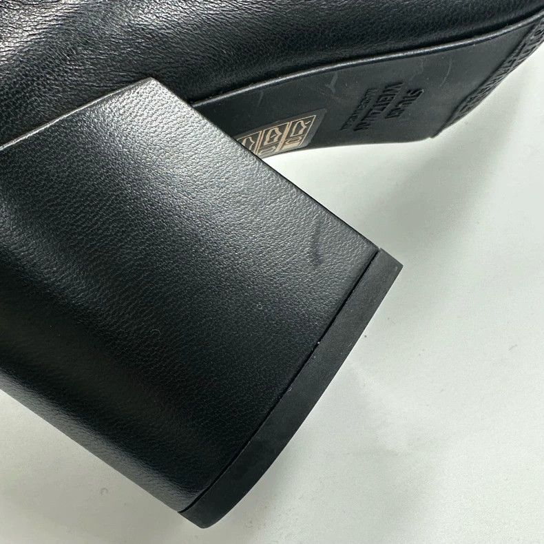 Stuart Weitzman Stuart Weitzman Black Leather Knee High Boots Size US 5 / IT 35 - 9 Thumbnail