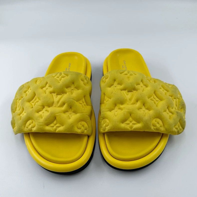 Louis Vuitton Louis Vuitton Yellow Slides with Velcro Strap Size US 5 / IT 35 - 3 Thumbnail