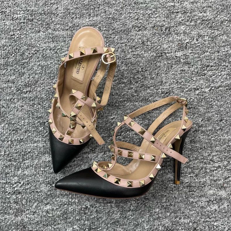 Valentino Valentino Black High Heels with Studs Size US 6 / IT 36 - 2 Thumbnail