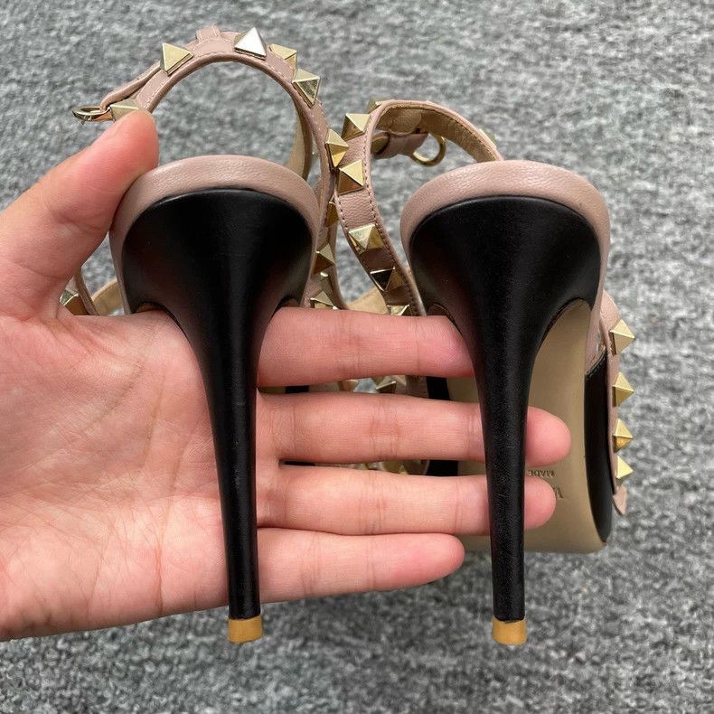 Valentino Valentino Black High Heels with Studs Size US 6 / IT 36 - 6 Thumbnail