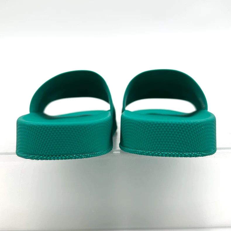 Bottega Veneta Bottega Veneta Green Rubber Slide Sandals Size US 6 / IT 36 - 3 Thumbnail