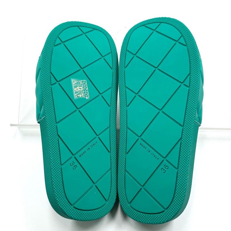 Bottega Veneta Bottega Veneta Green Rubber Slide Sandals Size US 6 / IT 36 - 6 Thumbnail