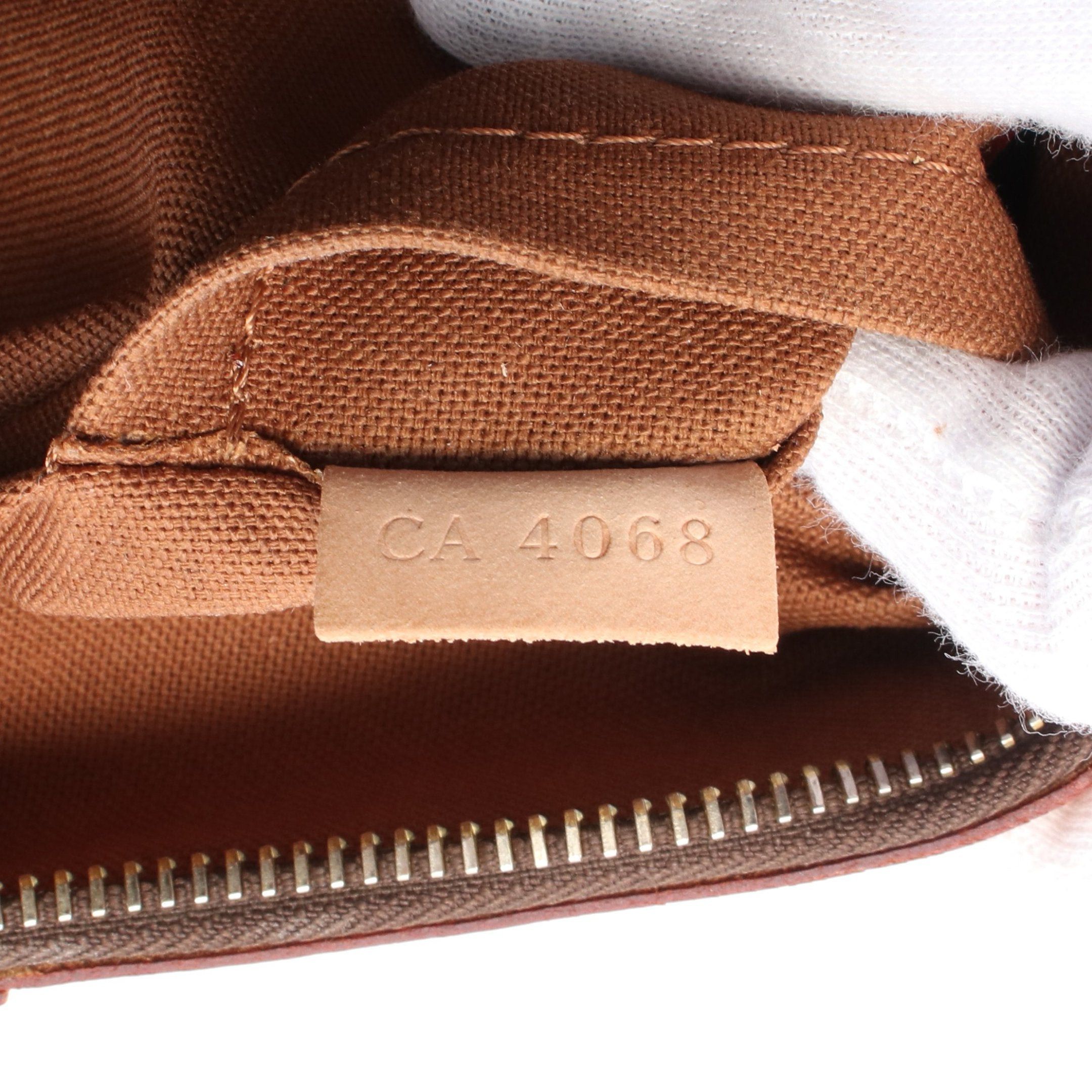 Louis Vuitton Louis Vuitton Odeon Pm Monogram Shoulder Bag Leather Brown Size ONE SIZE - 5 Thumbnail