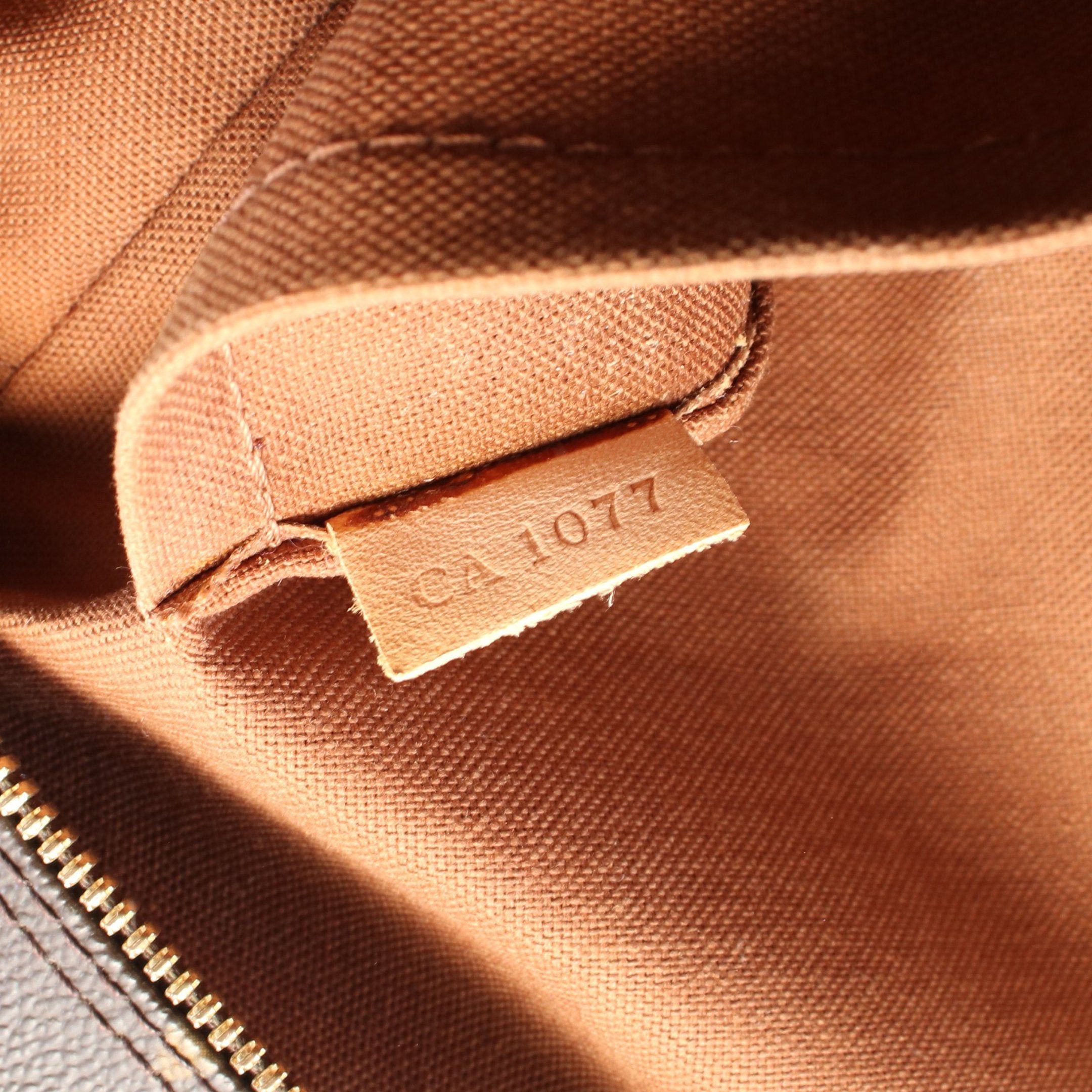 Louis Vuitton Louis Vuitton Sack Bosforo Monogram Handbag Leather Brown Size ONE SIZE - 5 Thumbnail
