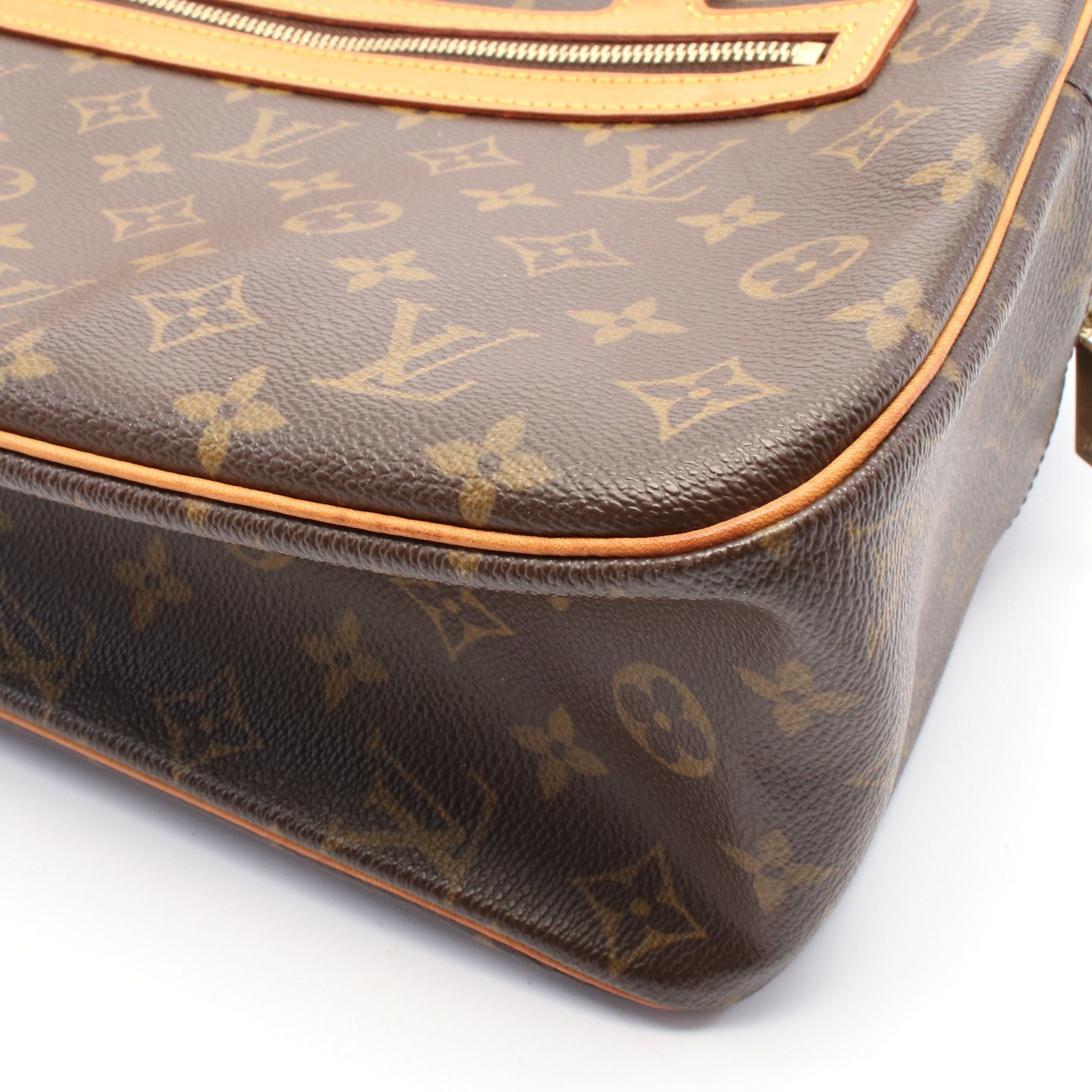 Louis Vuitton Cite Gm Monogram Shoulder Bag Leather Brown