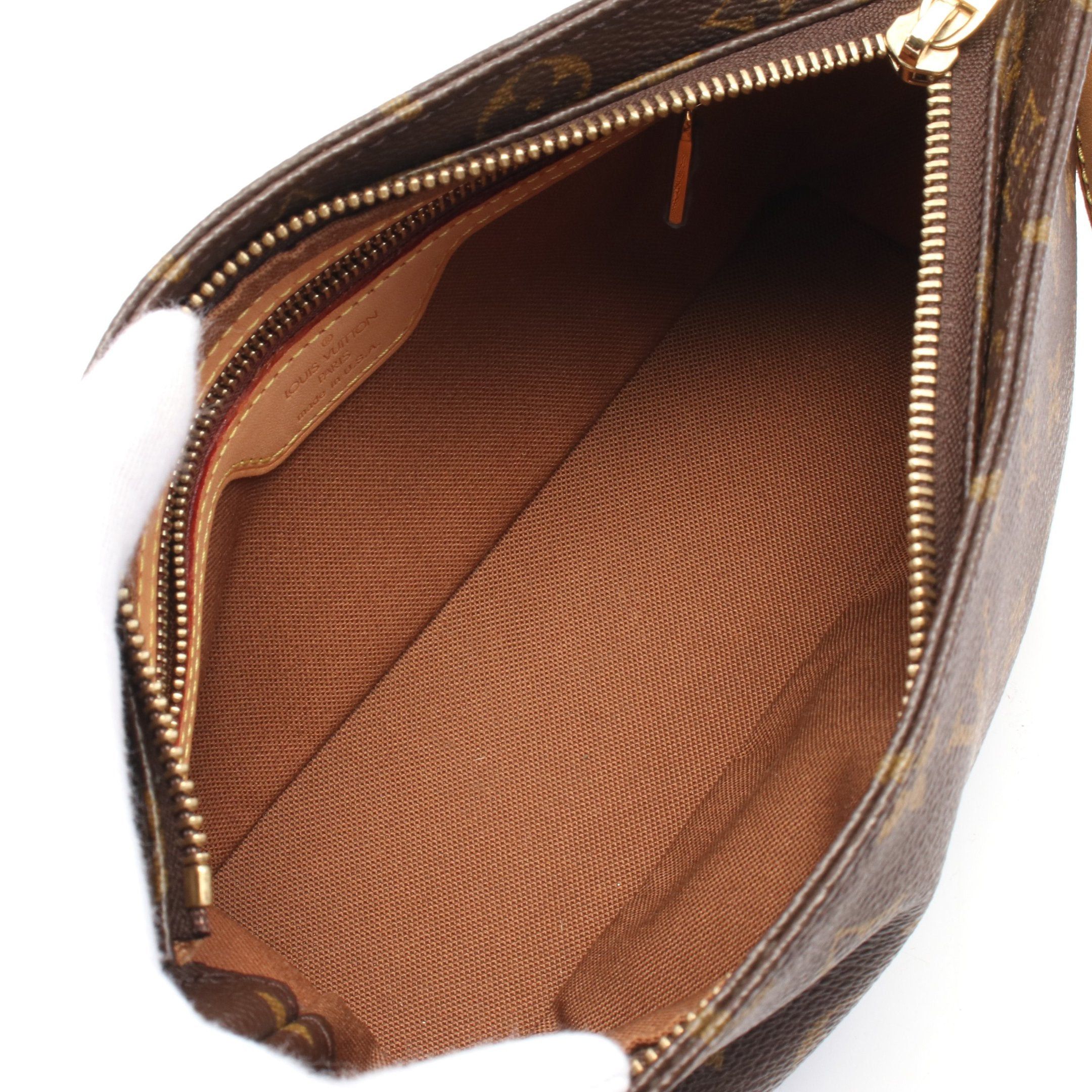 Louis Vuitton Louis Vuitton Trotteur Monogram Shoulder Bag Leather Brown Size ONE SIZE - 3 Thumbnail