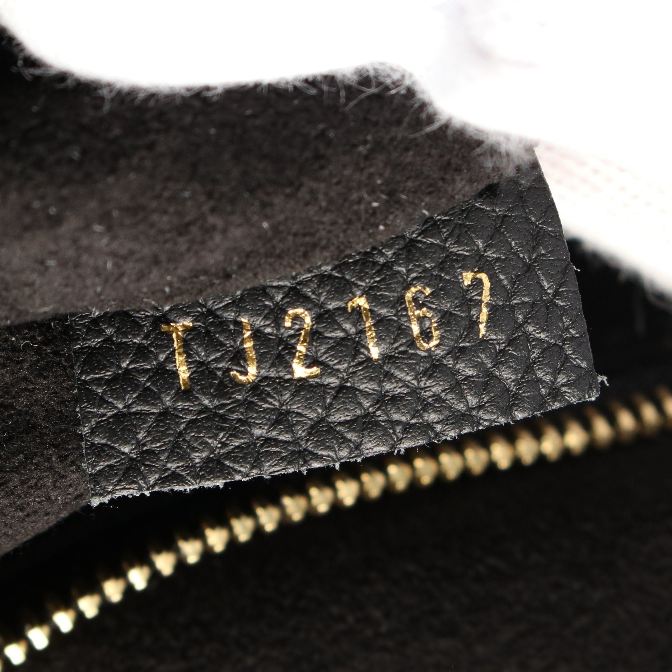 Louis Vuitton Louis Vuitton Freedom Noir Handbag Leather Black Size ONE SIZE - 5 Thumbnail