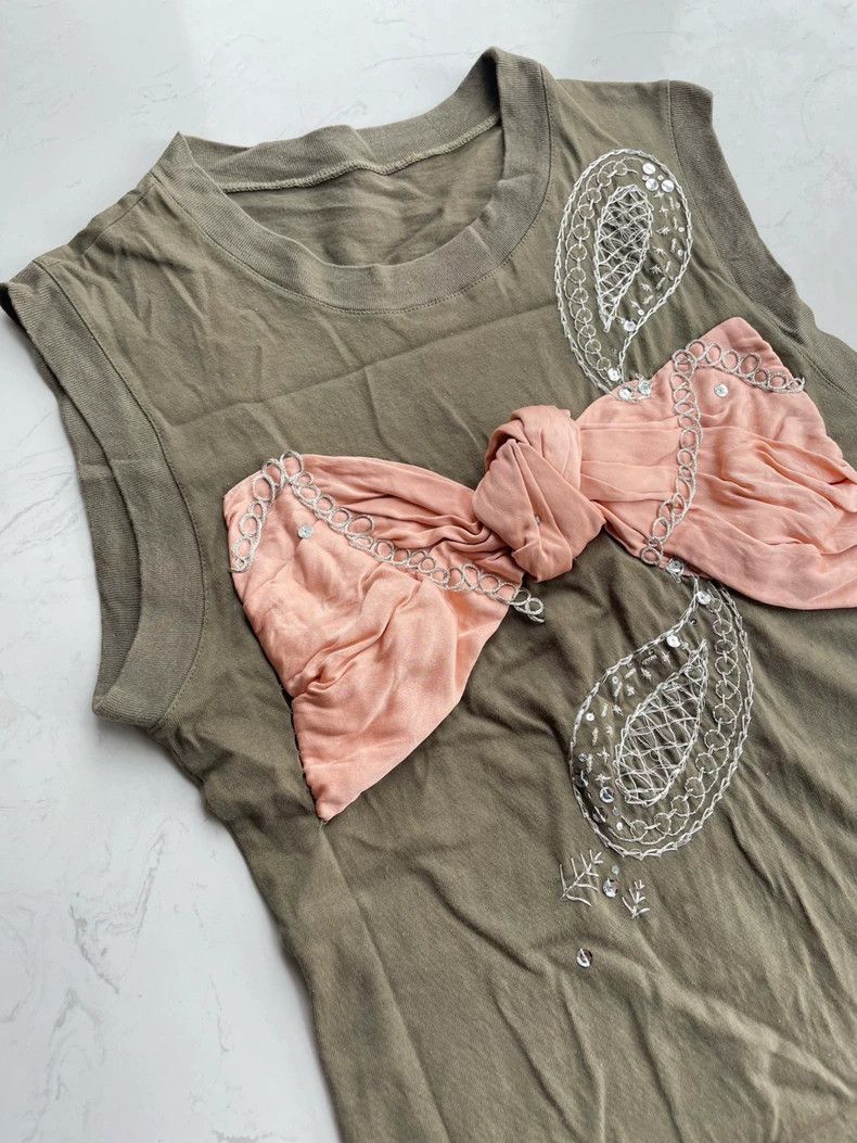 John Galliano John Galliano Embroidered Bow Tank Top-dmc Size US S / EU 44-46 / 1 - 2 Thumbnail