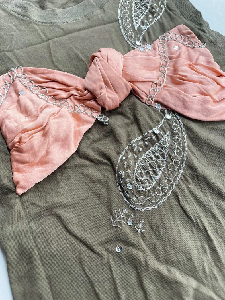 John Galliano John Galliano Embroidered Bow Tank Top-dmc Size US S / EU 44-46 / 1 - 3 Thumbnail