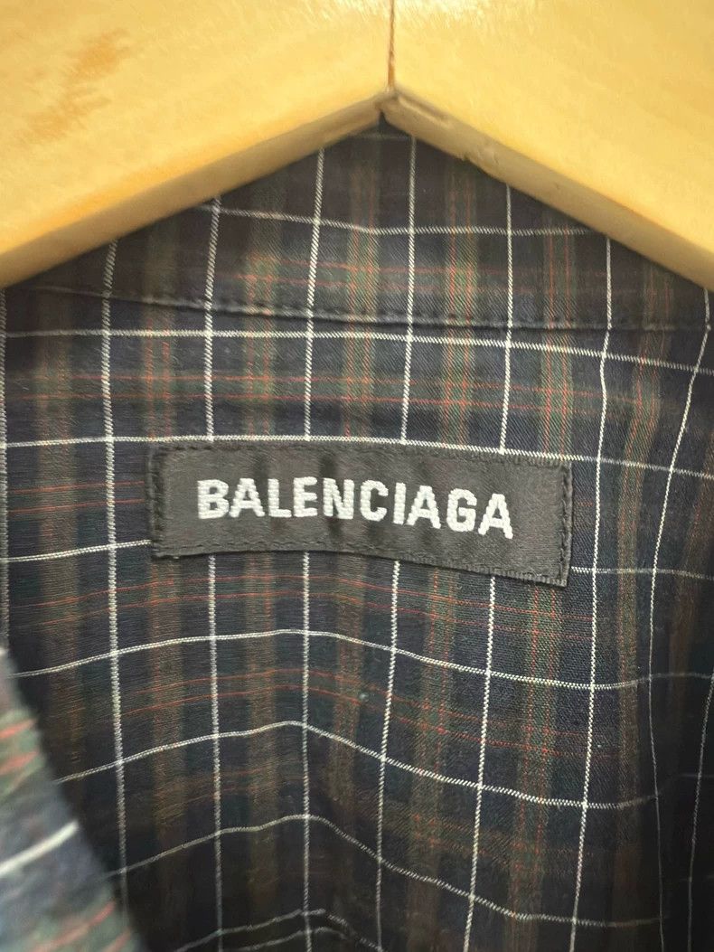 Balenciaga Balenciaga Logo Button-Up Shirt-dmc Size US M / EU 48-50 / 2 - 3 Thumbnail