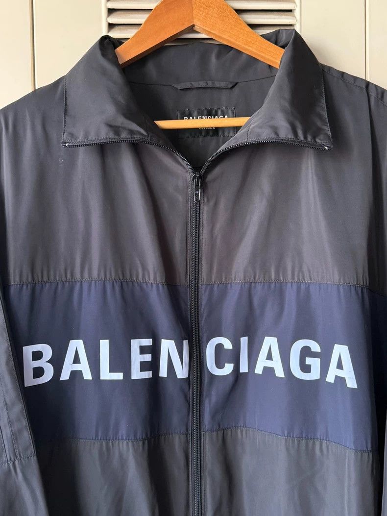 Balenciaga Lightweight Balenciaga Jacket in Good Condition-dmc Size US XS / EU 42 / 0 - 4 Thumbnail