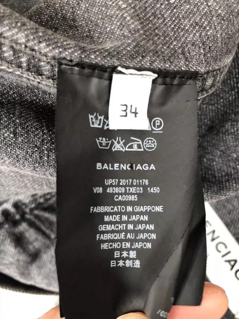 Balenciaga Balenciaga Distressed Logo Denim Jacket-dmc Size US L / EU 52-54 / 3 - 7 Thumbnail