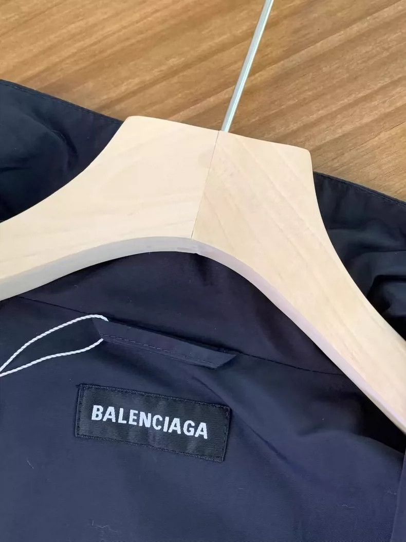 Balenciaga Balenciaga Logo Casual Jacket with Red Stripes-dmc Size US L / EU 52-54 / 3 - 5 Thumbnail